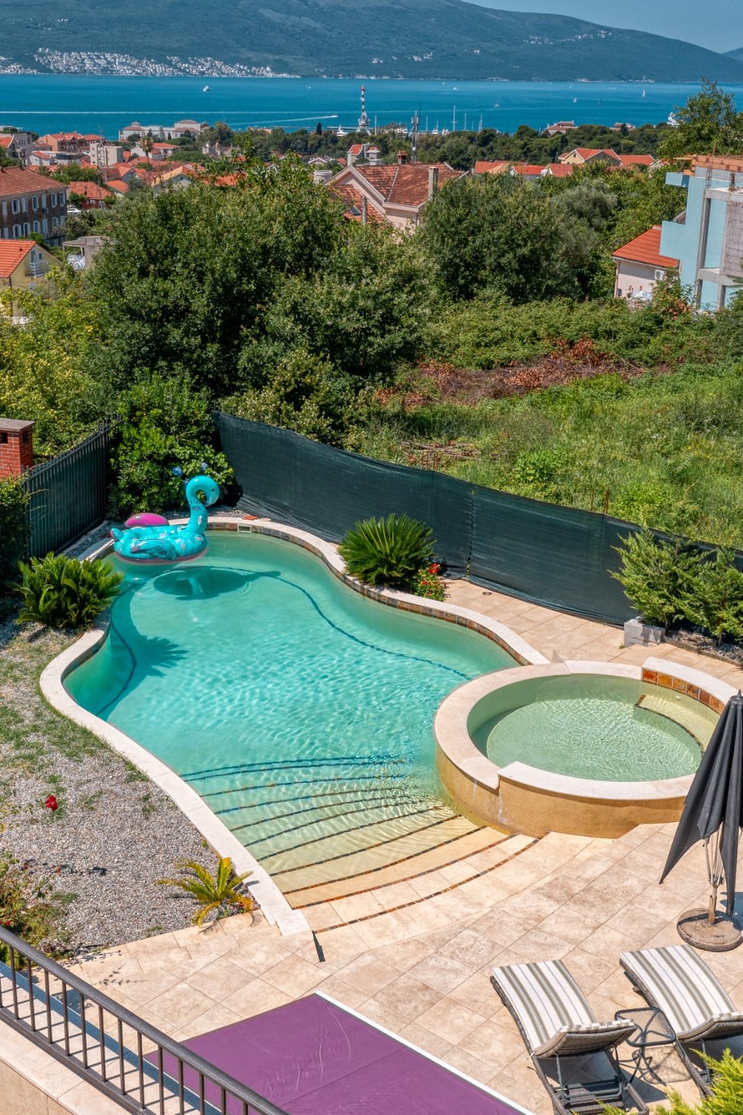 Višenamjenska kuća sa bazenom – Mažina, Tivat